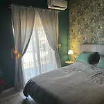 Rhodesia Халкида